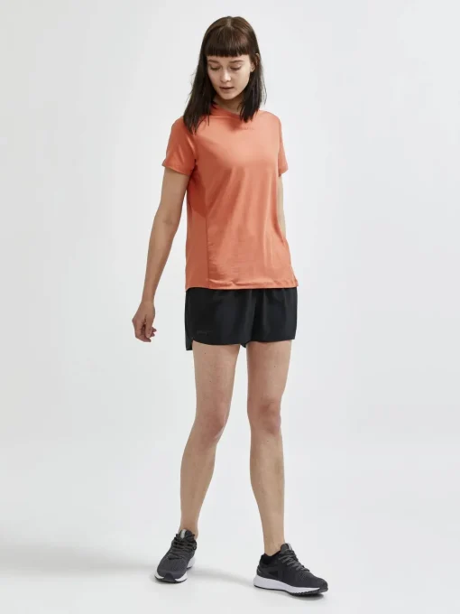 WOMEN'S ADV ESSENCE 2" STRETCH SHORTS